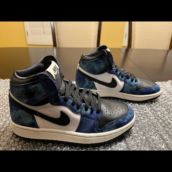 Nike Shoes - Nike Air Jordan 1 Retro High OG Tie Dye Sneaker Shoes Size US 5.5